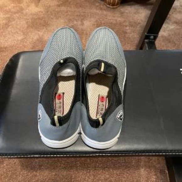 Fashion Men's Breathable Mesh Casual Slip-on Shoes - Picture 4 of 4